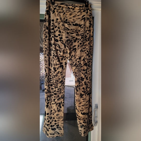 Juicy Couture Velour Leopard Pants 🐆 - Picture 2 of 7